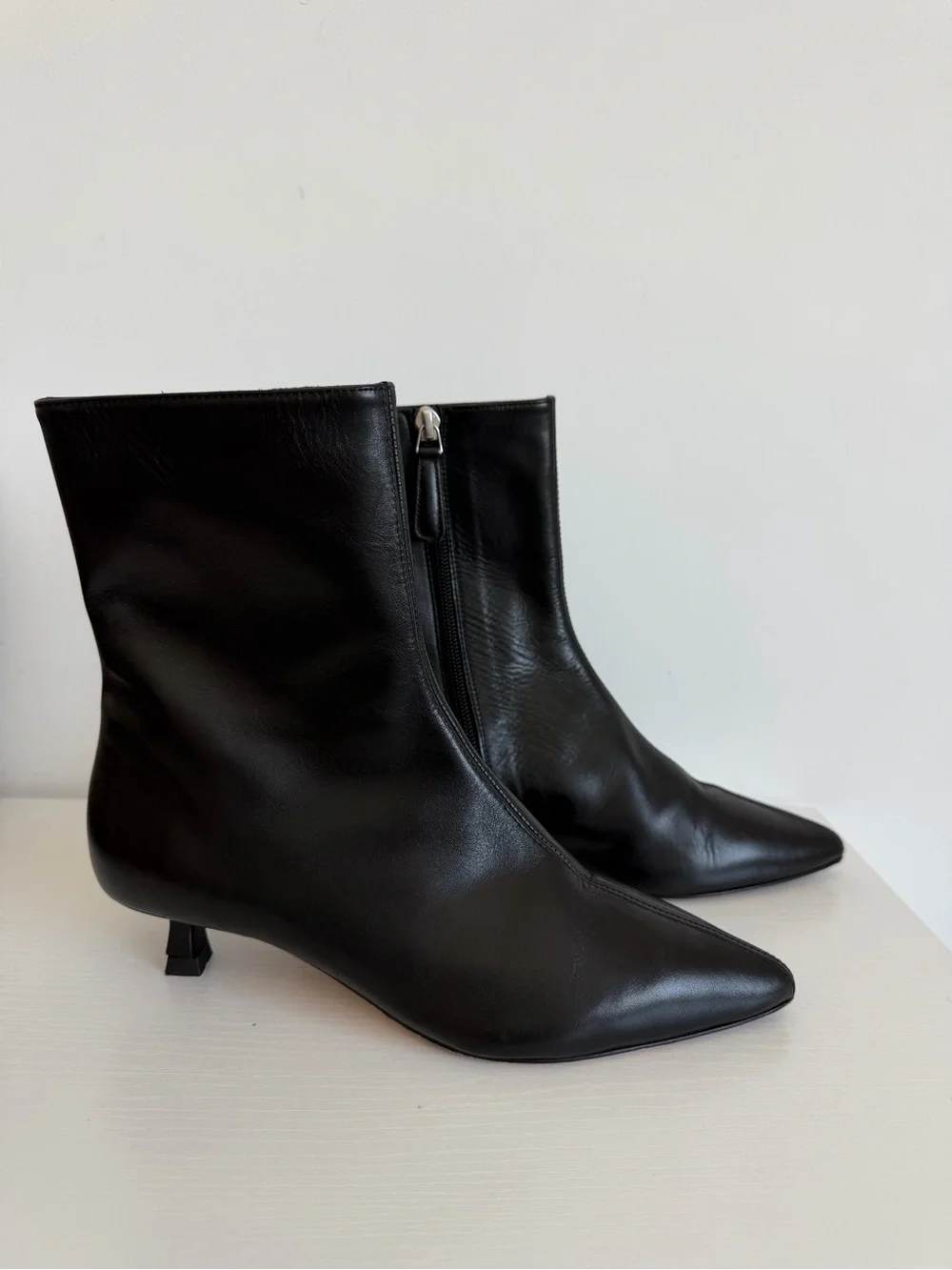 Freda Salvador 6 Lanna Ankle Boot Black Leather Kitten Heel